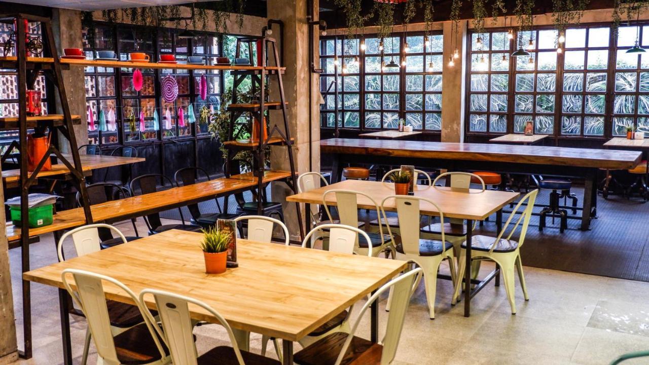 בנדונג Triple Seven Bed & Breakfast מראה חיצוני תמונה