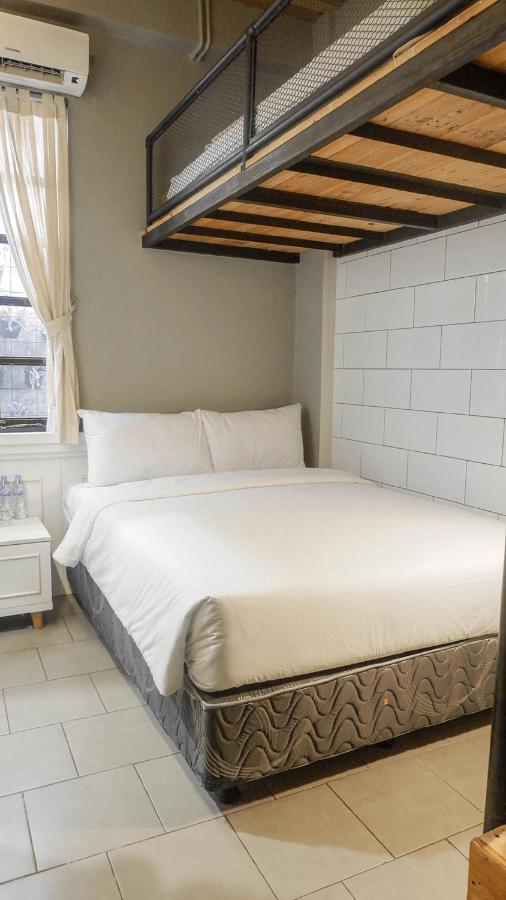 בנדונג Triple Seven Bed & Breakfast מראה חיצוני תמונה