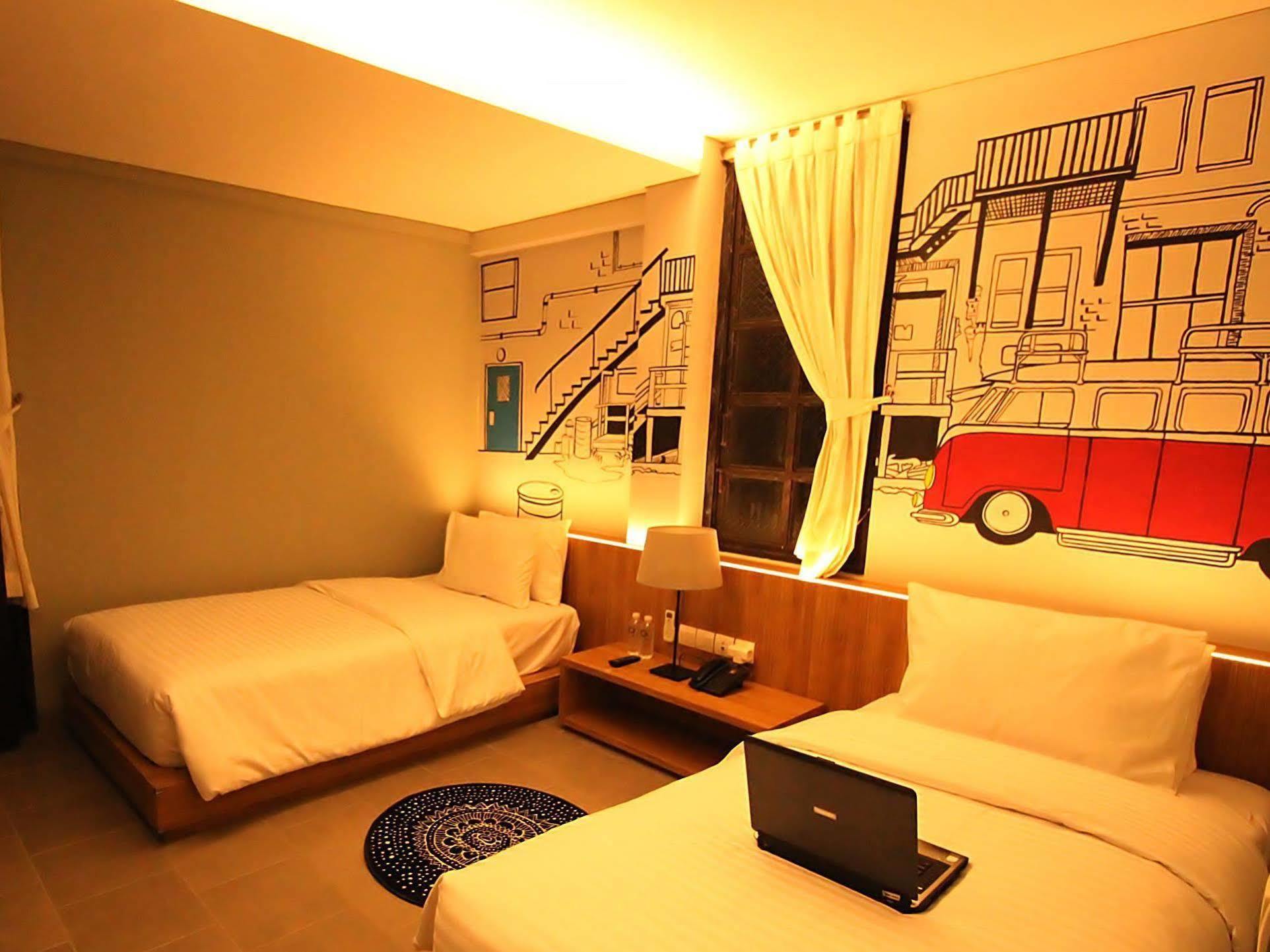 בנדונג Triple Seven Bed & Breakfast מראה חיצוני תמונה